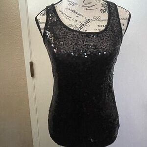 women’s sequin top